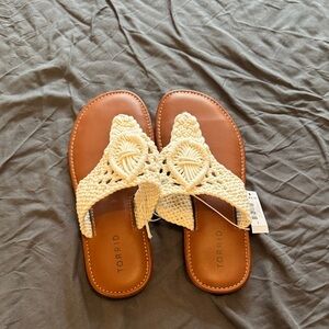 torrid Cream Macramé Strap Brown Footbed Sandals size 7 nwt